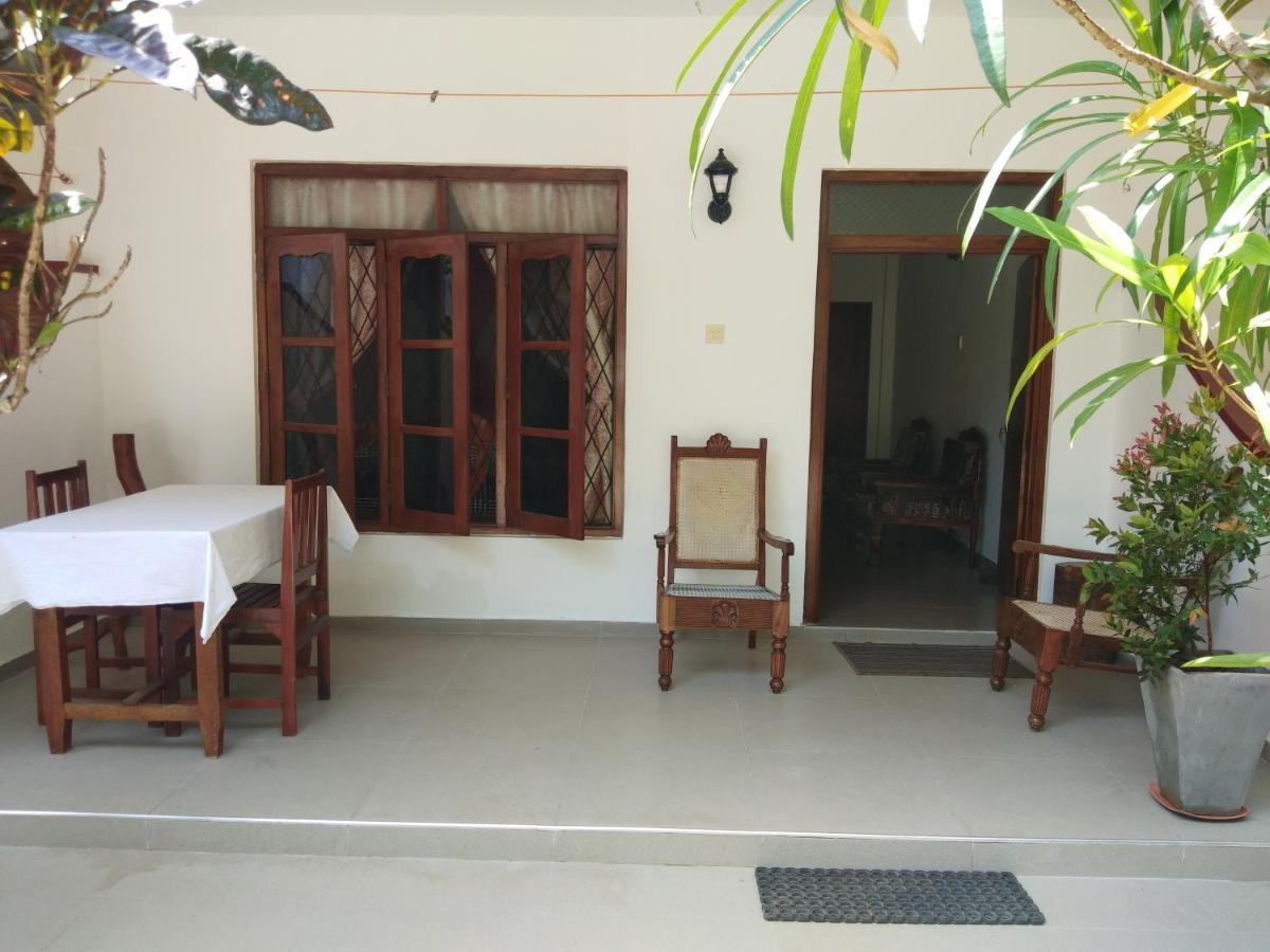 Rock House Otel Unawatuna Dış mekan fotoğraf
